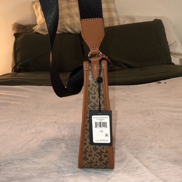 NWT DKNY Crossbody Purse - Picture 5 of 14